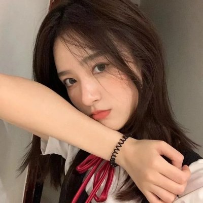 她不当女主很多年